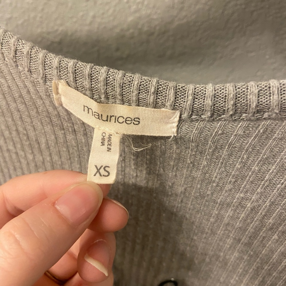 Cardigan - Picture 2 of 3